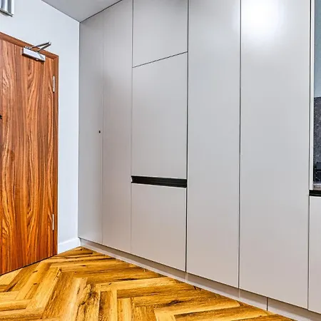 Daire Royal Aparts Park Vip Z Basenami, Saunami, Jacuzzi I Silownia