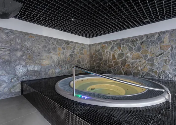 Royal Aparts Park Vip Z Basenami, Saunami, Jacuzzi I Silownia Szklarska Poreba