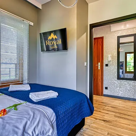 Royal Aparts Park Vip Z Basenami, Saunami, Jacuzzi I Silownia 斯克拉斯卡波伦巴