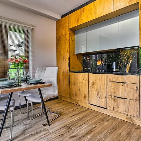 Royal Aparts Park Vip Z Basenami, Saunami, Jacuzzi I Silownia 公寓 *