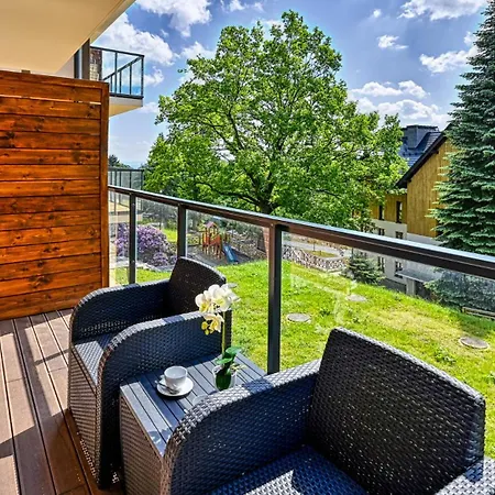 Royal Aparts Park Vip Z Basenami, Saunami, Jacuzzi I Silownia 公寓 斯克拉斯卡波伦巴