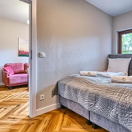 Royal Aparts Park Vip Z Basenami, Saunami, Jacuzzi I Silownia Sklářská Poruba