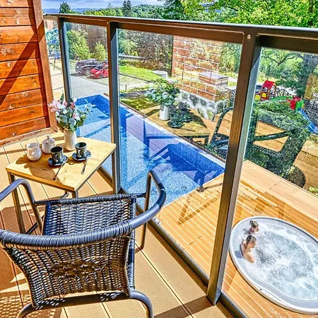 Royal Aparts Park Vip Z Basenami, Saunami, Jacuzzi I Silownia * 斯克拉斯卡波伦巴